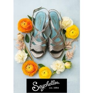 Seychelles Silver Crisscross Strap Wedge Sandals – Metallic Finish, NWT